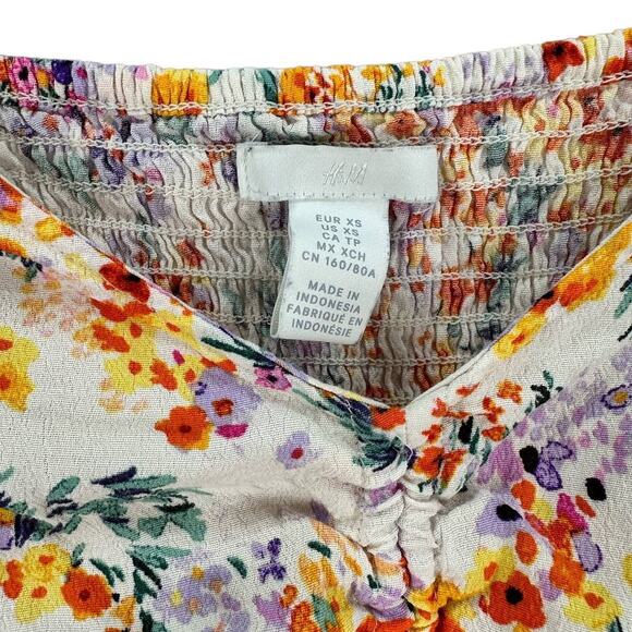H&M Linen Blend Floral Puff Sleeve Crop Top and Shorts Set Size XS - Picture 8 of 13